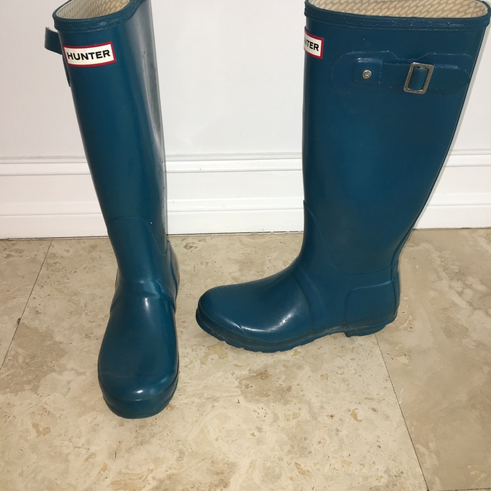 Hunter ocean blue glossy size seven boots - Picture 5 of 5